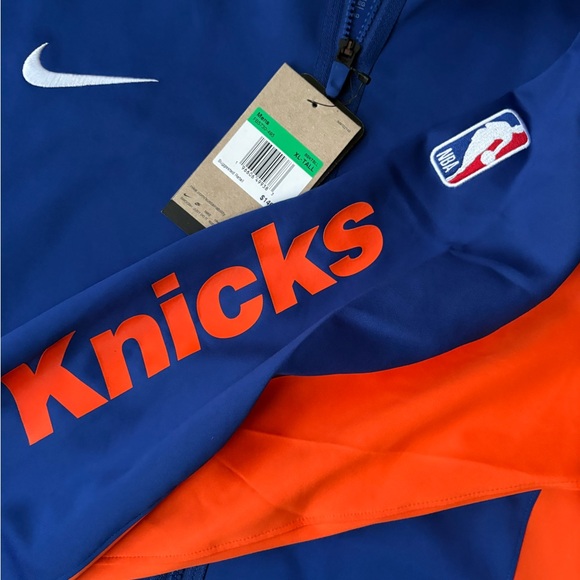 Nike New York Knicks Team Issue Warmup Pregame Hoodie Men Sz  XL Tall FB5730-495 - Picture 6 of 9